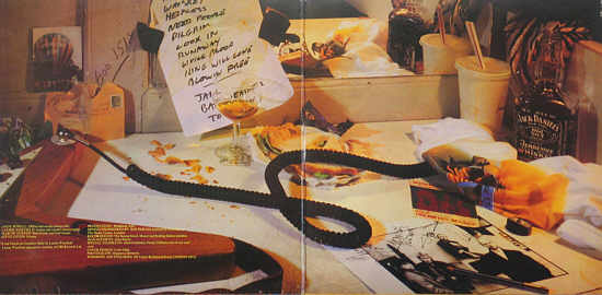 [Live Dates Volume 2 inner picture]